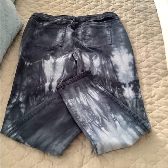 ANA jeggins size 32/14 tie dye look blues in great condition. Stretchy.🦋 - Picture 3 of 12